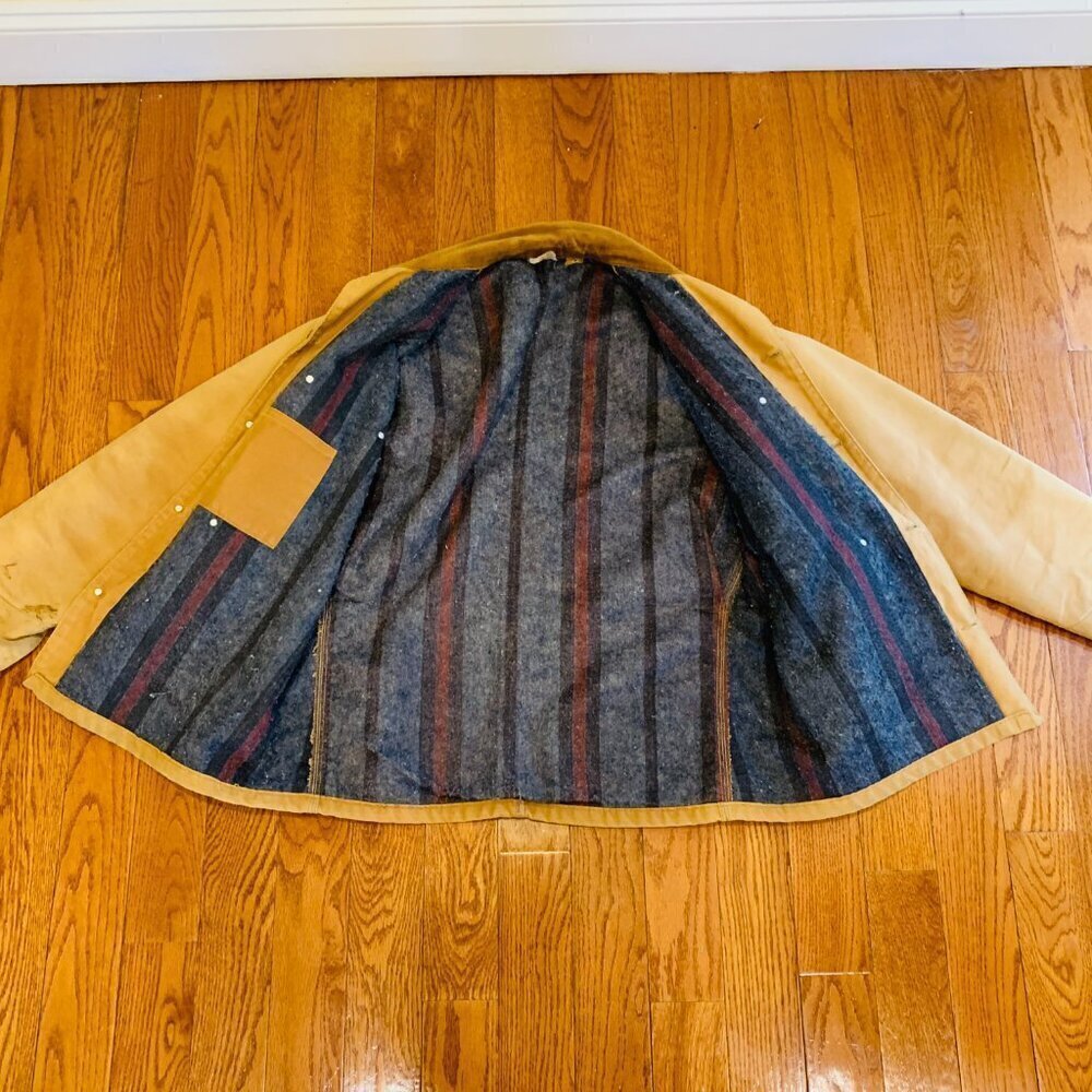 Vintage Distressed Carhartt Blanket Lined Chore Jacket Coat Size Large - Picture 4 of 16